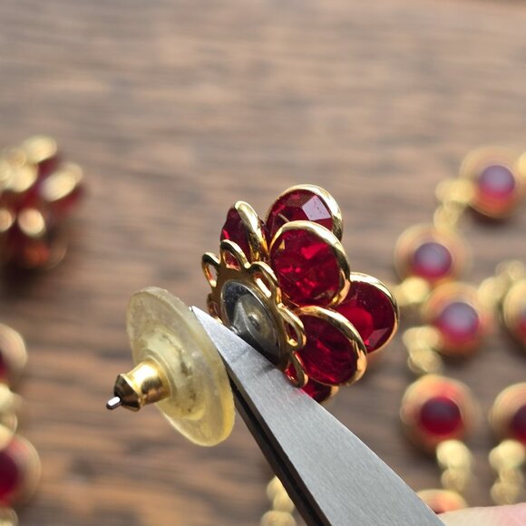 Swarovski Ruby red crystal vintage necklace/bracelet/earrings SET - Picture 7 of 13